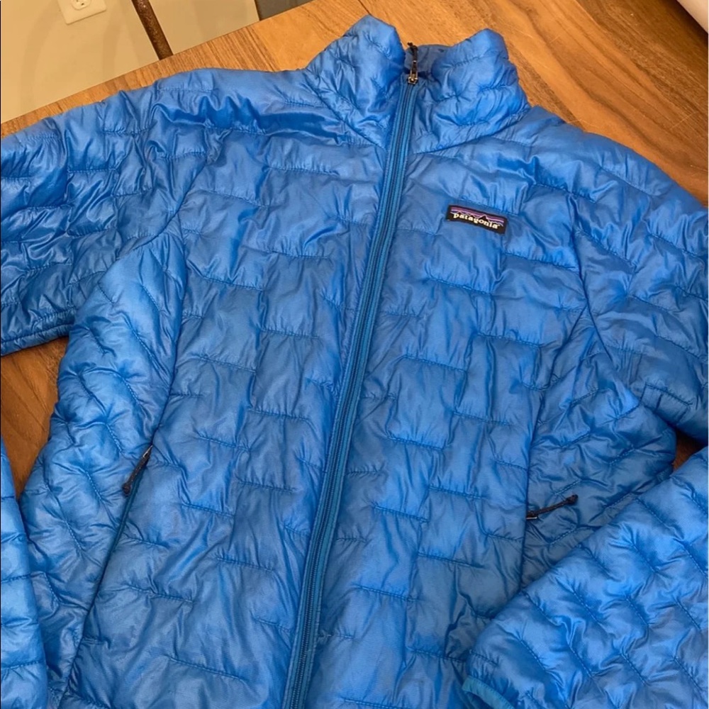 blue patagonia bubble jacket
